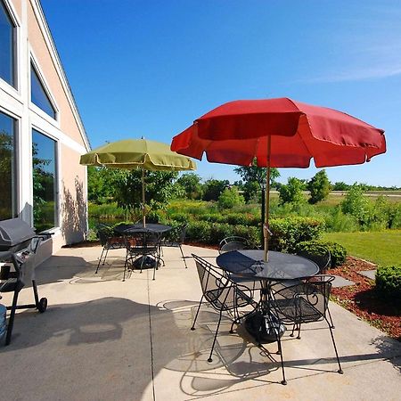 Comfort Inn & Suites Jackson - West Bend Εξωτερικό φωτογραφία