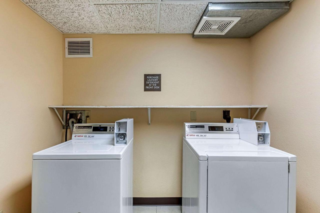 Comfort Inn & Suites Jackson - West Bend Εξωτερικό φωτογραφία