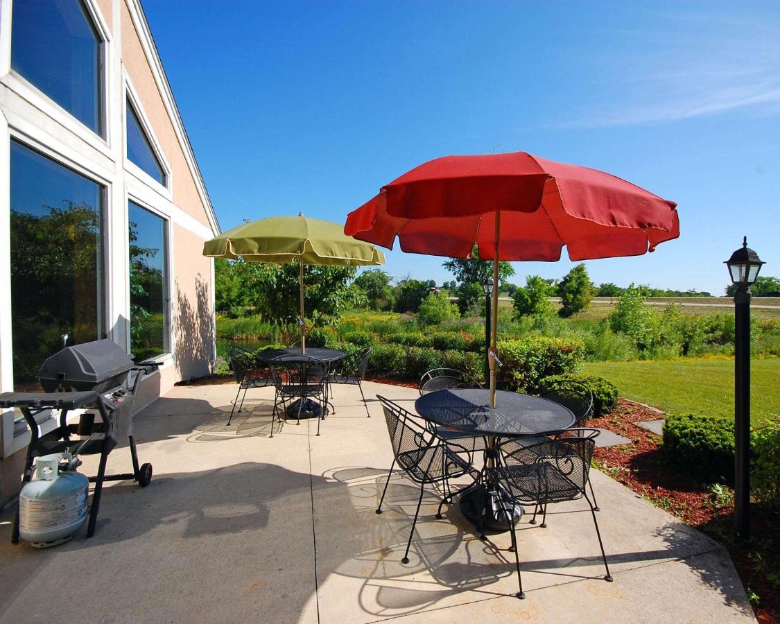 Comfort Inn & Suites Jackson - West Bend Εξωτερικό φωτογραφία