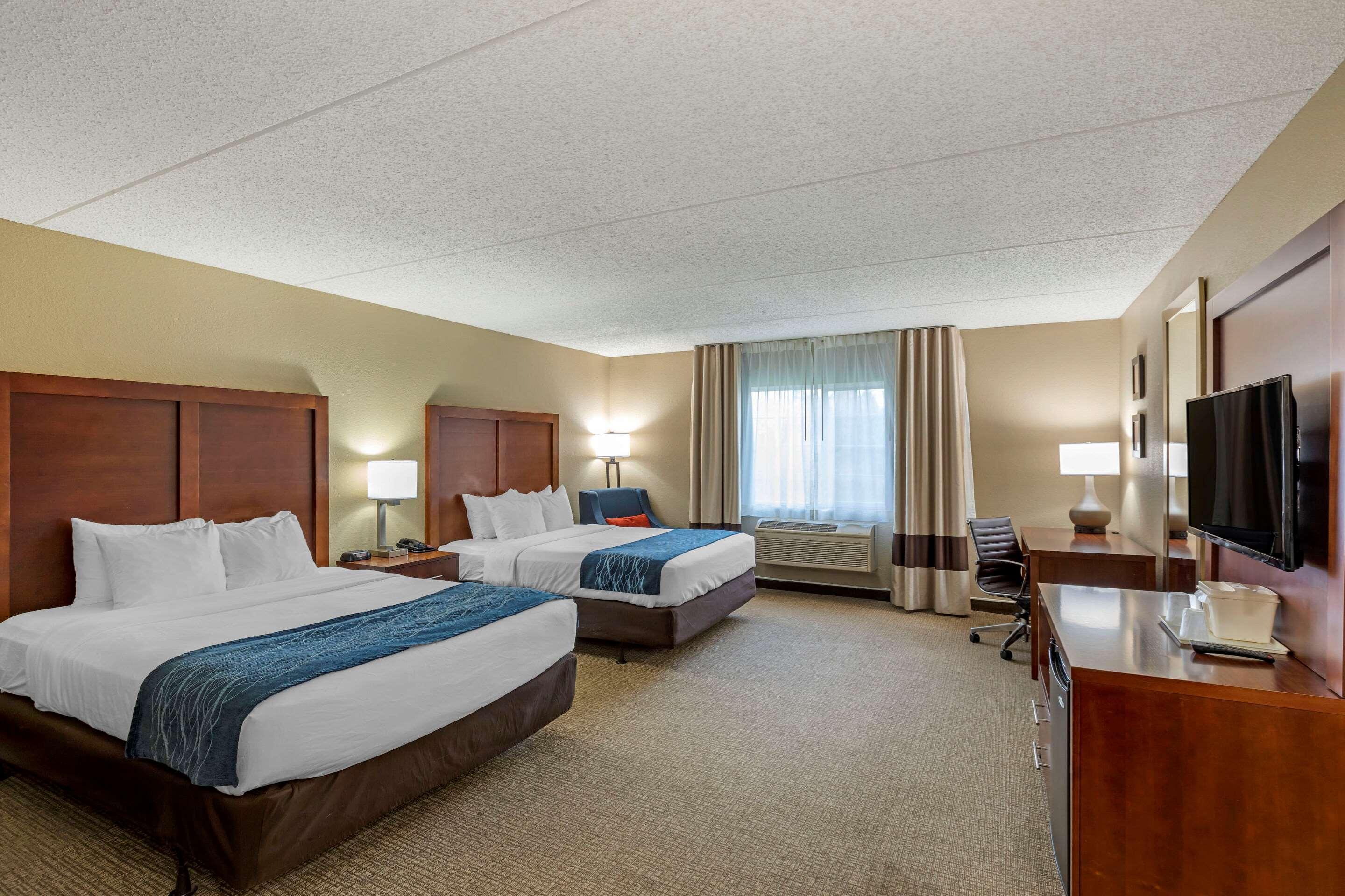 Comfort Inn & Suites Jackson - West Bend Εξωτερικό φωτογραφία