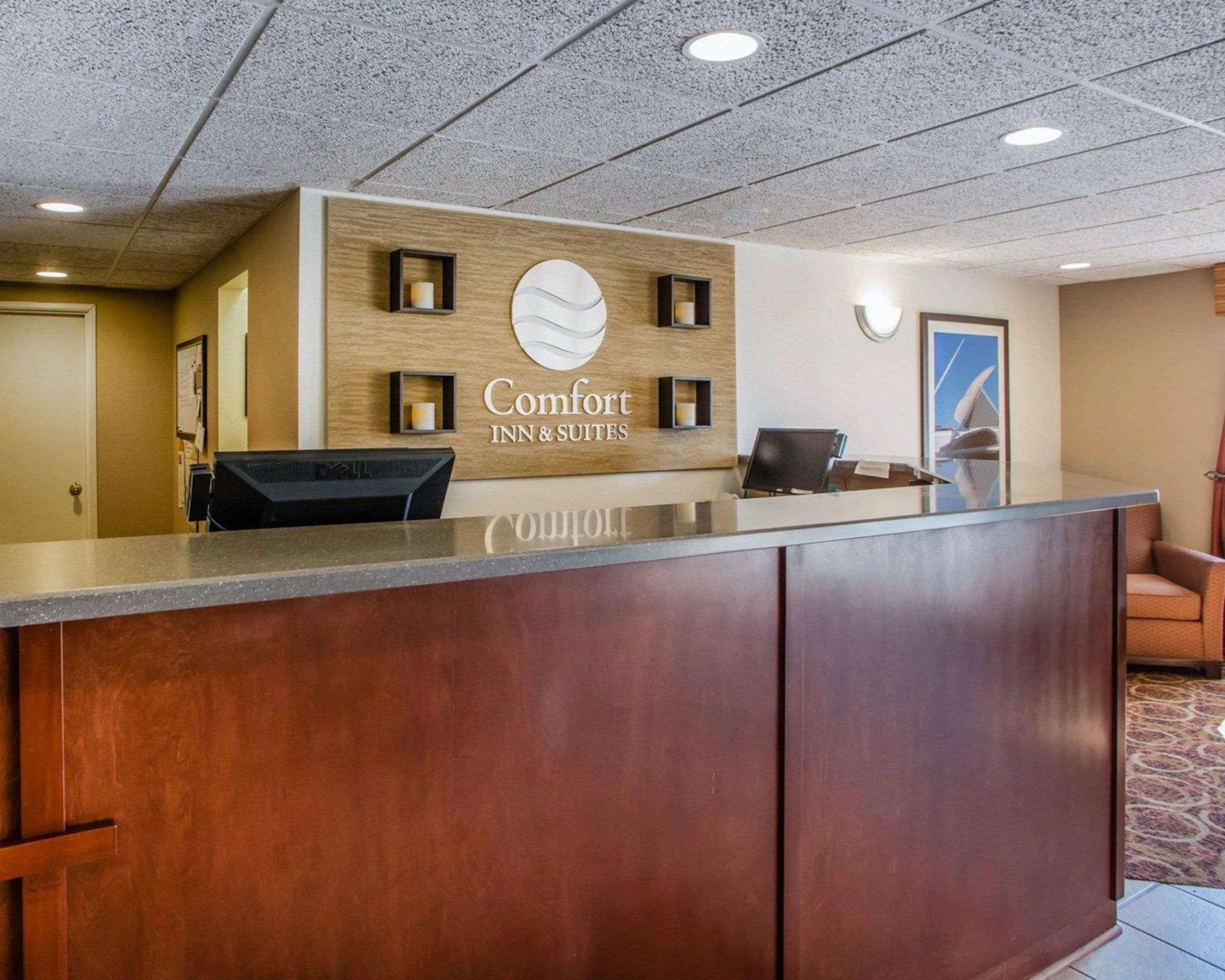 Comfort Inn & Suites Jackson - West Bend Εξωτερικό φωτογραφία