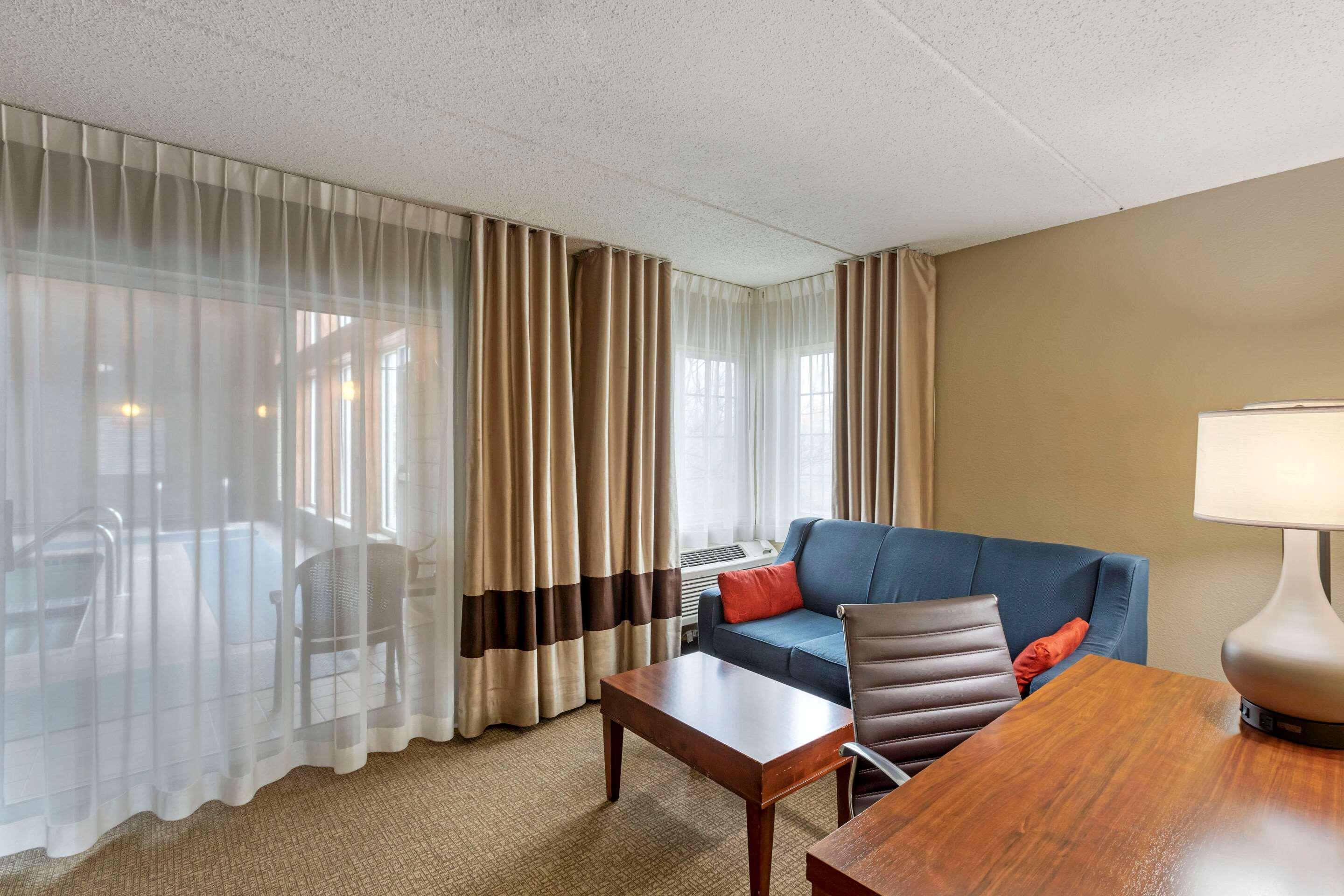 Comfort Inn & Suites Jackson - West Bend Εξωτερικό φωτογραφία