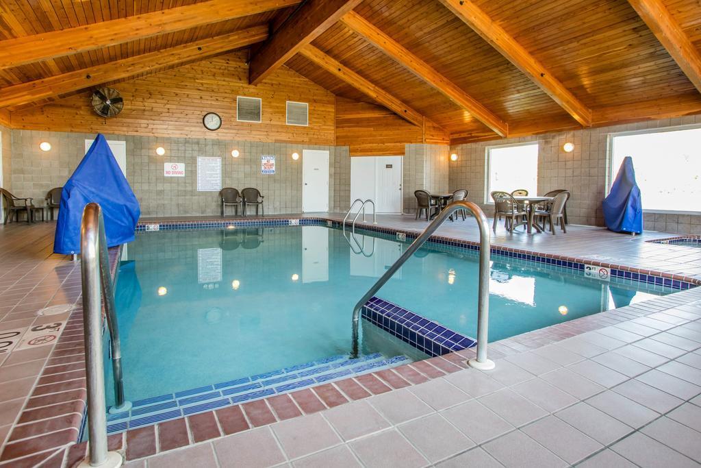 Comfort Inn & Suites Jackson - West Bend Εξωτερικό φωτογραφία