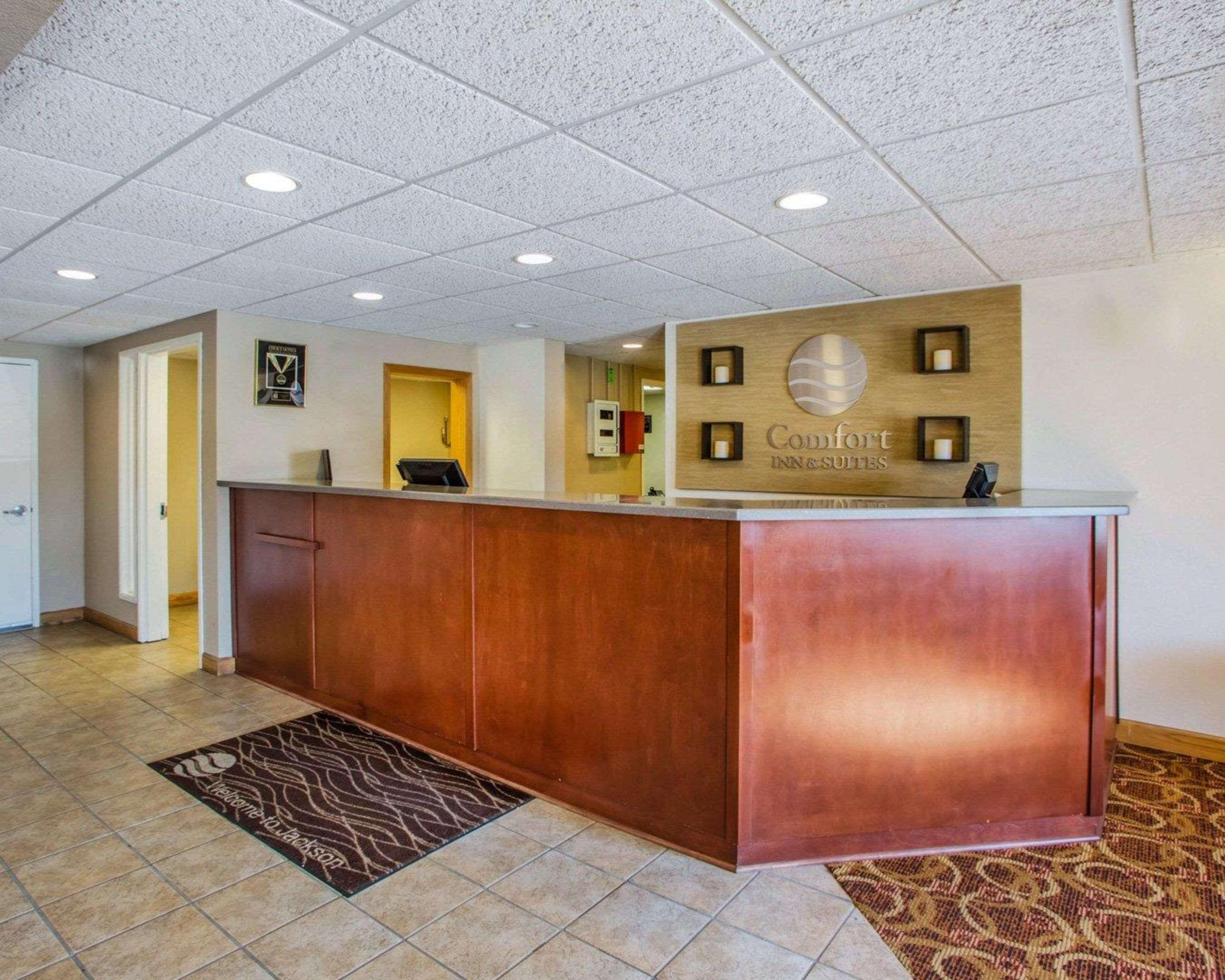 Comfort Inn & Suites Jackson - West Bend Εξωτερικό φωτογραφία
