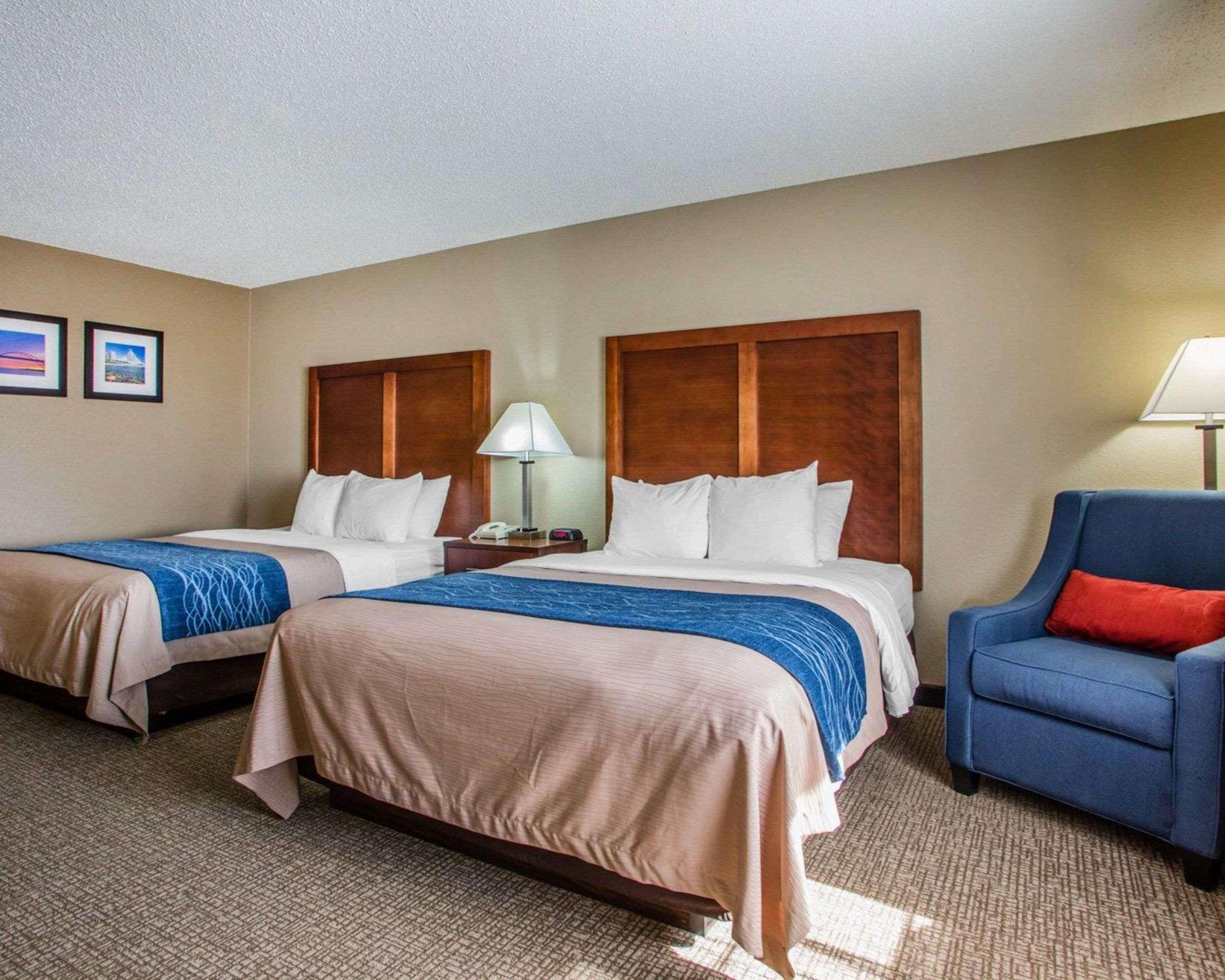 Comfort Inn & Suites Jackson - West Bend Εξωτερικό φωτογραφία
