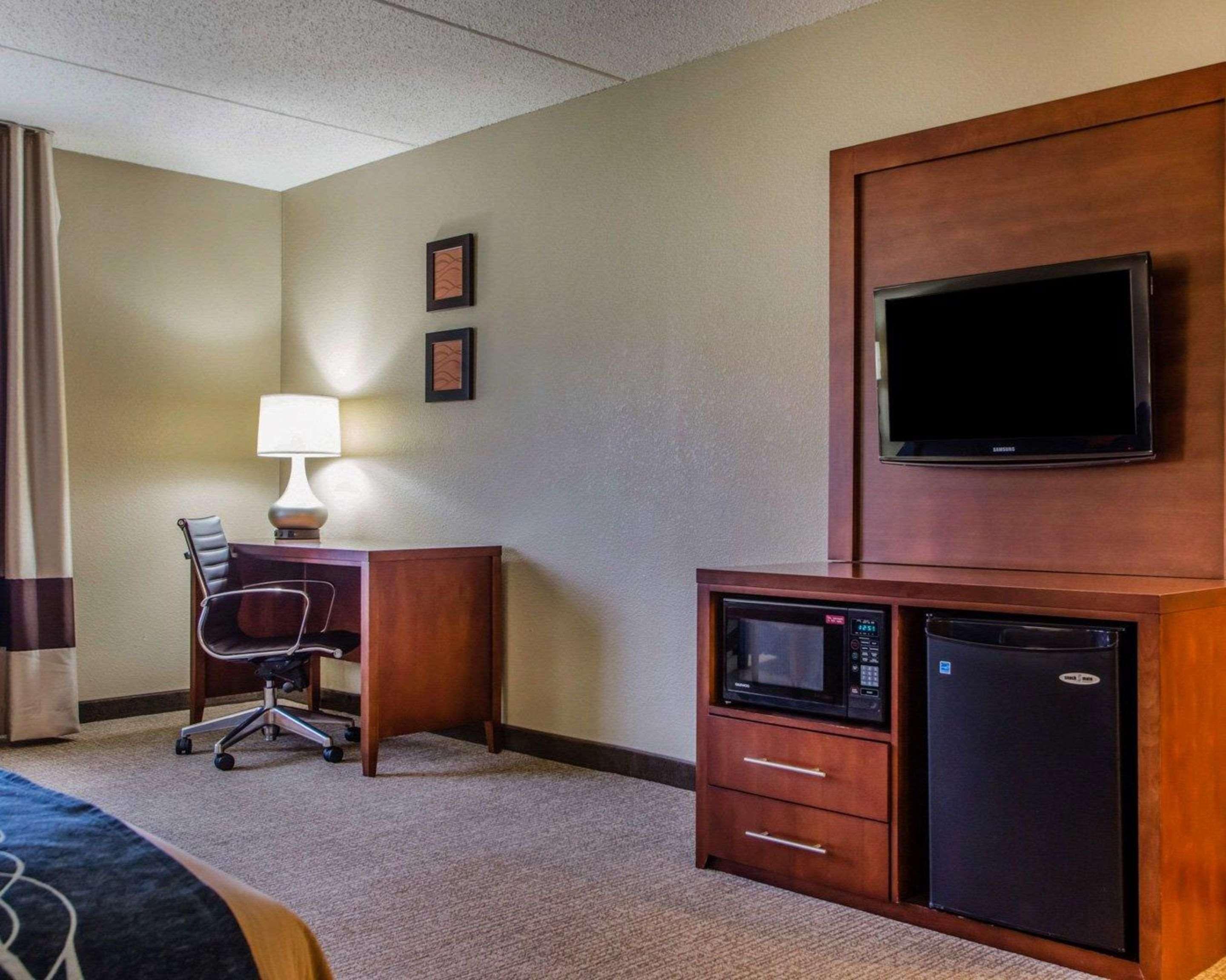Comfort Inn & Suites Jackson - West Bend Εξωτερικό φωτογραφία