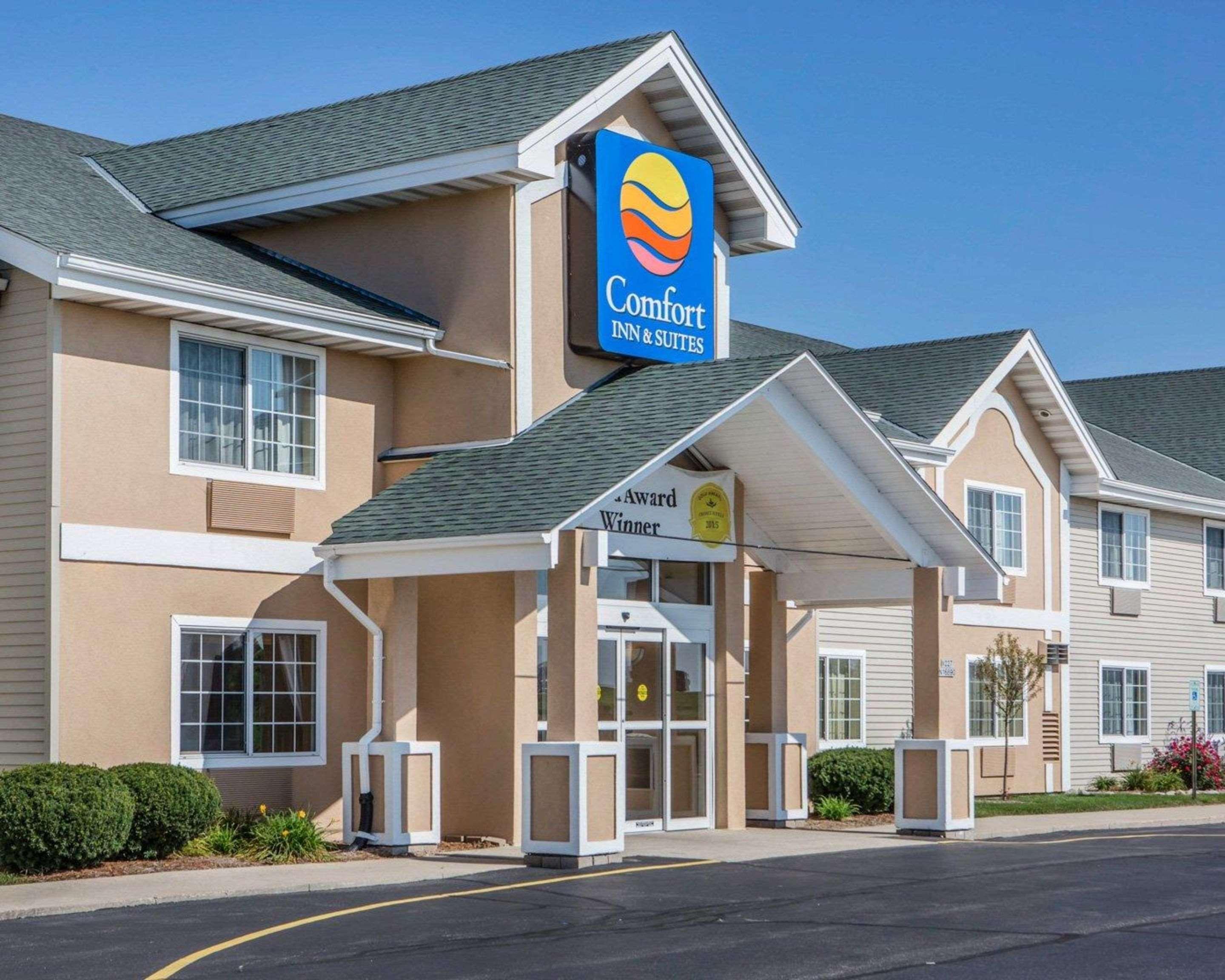 Comfort Inn & Suites Jackson - West Bend Εξωτερικό φωτογραφία