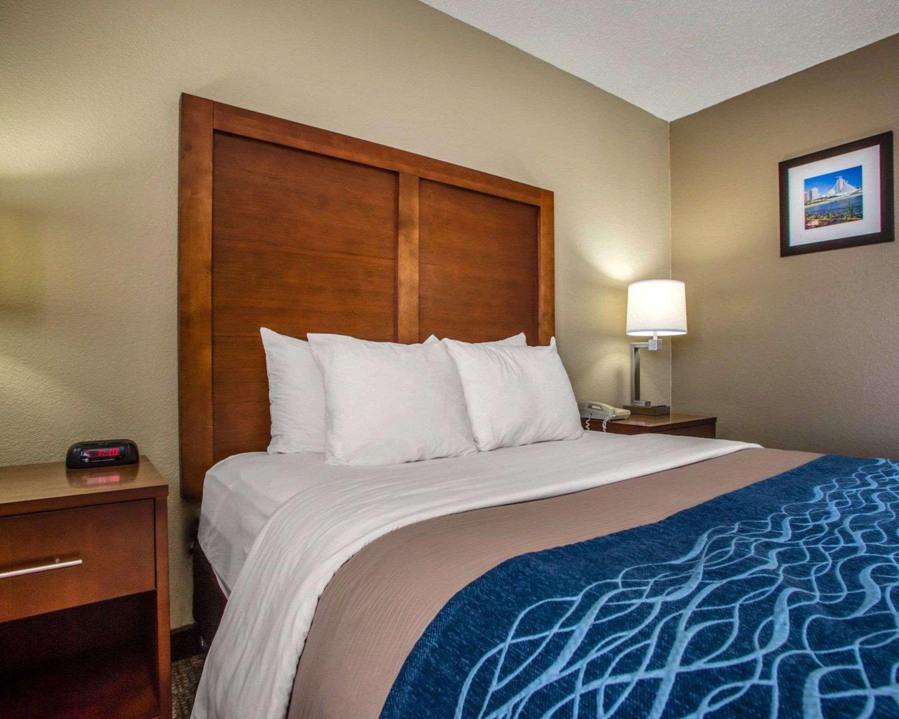 Comfort Inn & Suites Jackson - West Bend Εξωτερικό φωτογραφία