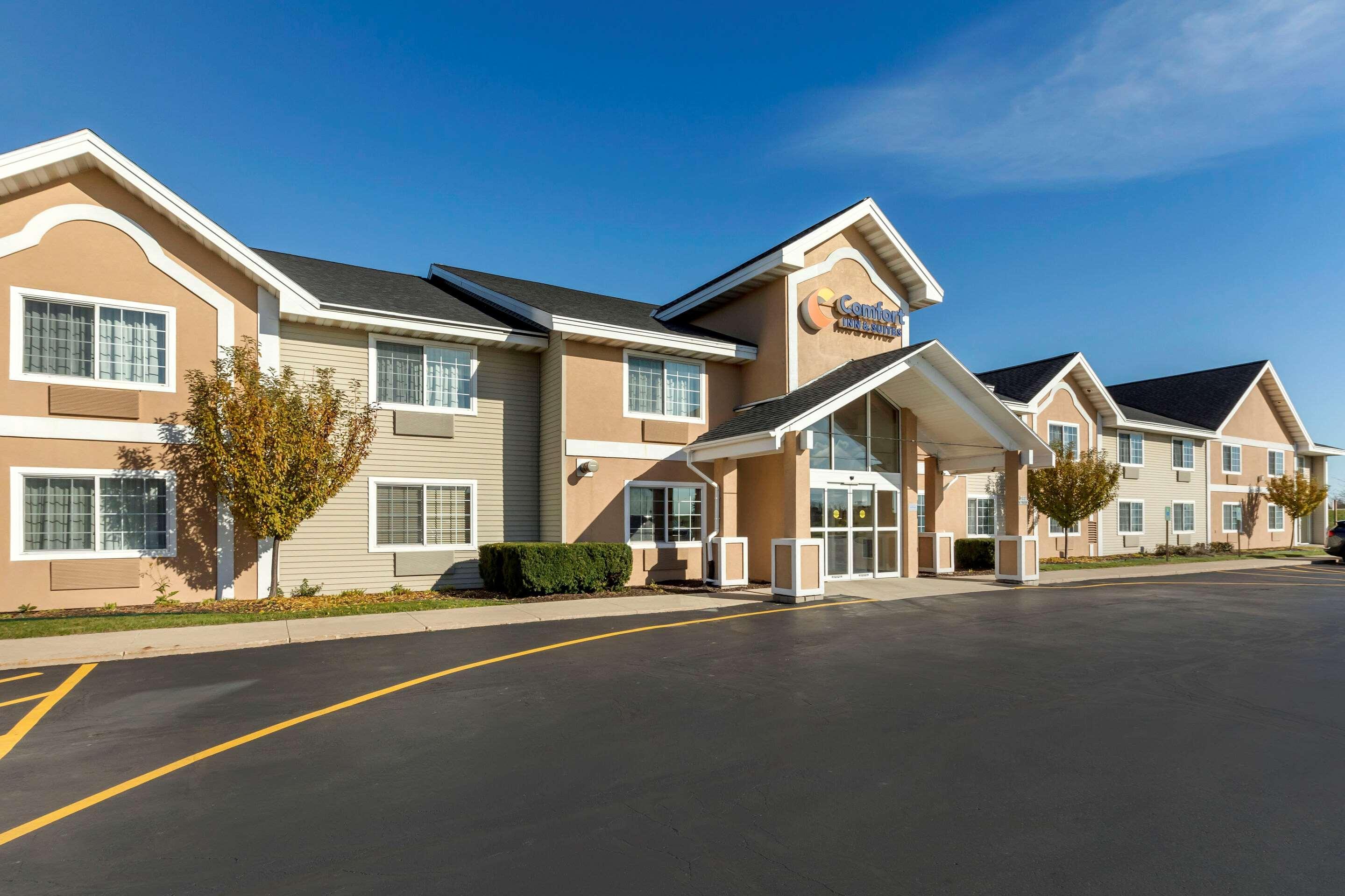 Comfort Inn & Suites Jackson - West Bend Εξωτερικό φωτογραφία